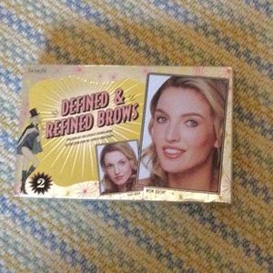 Precision kit for defined brows